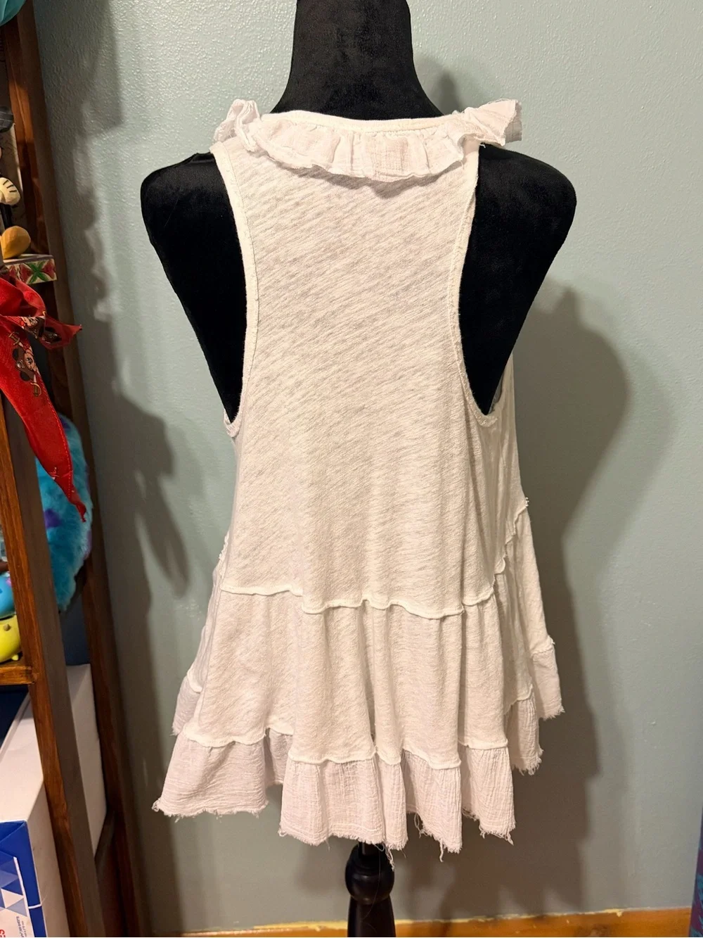 Free People Cream Ruffled V-Neck Sleeveless Tank - Picture 2 of 2